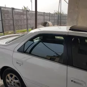 Toyota Camry 1999
