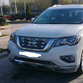 Nissan Pathfinder 2020