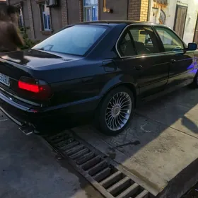 BMW 745 1999