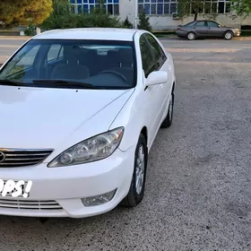 Toyota Camry 2005
