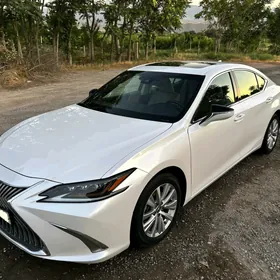 Lexus ES 350 2021