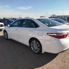 Toyota Camry 2015