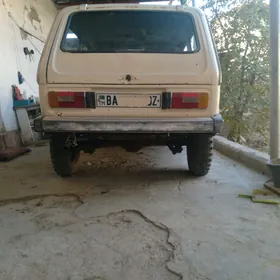 Lada Niva 1988