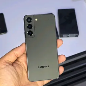 Samsung S22  8/256gb