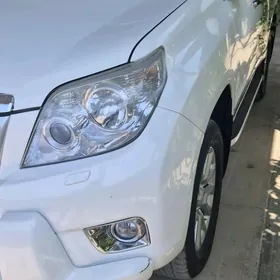 Toyota Land Cruiser Prado 2012