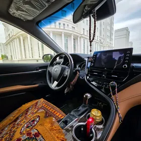 Toyota Camry 2023