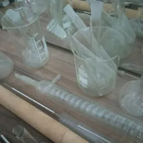 labarator posudalary