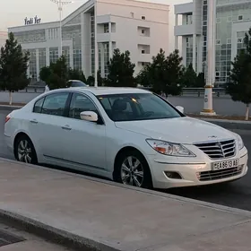 Hyundai Genesis 2010