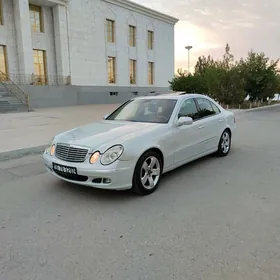 Mercedes-Benz E320 2005