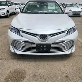 Toyota Camry 2020