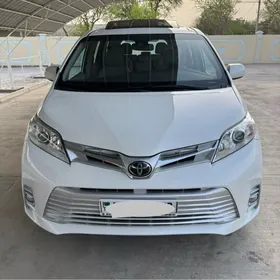 Toyota Sienna 2020