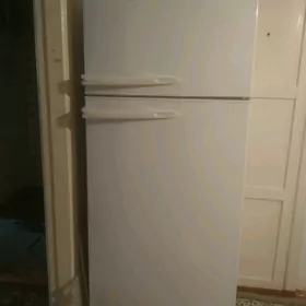 продаю холодильник хорошем сос