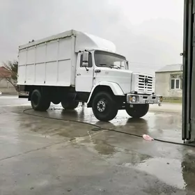 Zil 131 2000
