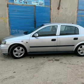 Opel Astra 2000