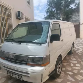 Toyota Hiace 1999