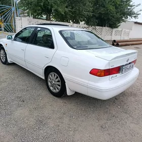 Toyota Camry 2000