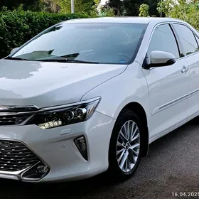 Toyota Camry 2017