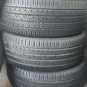 Kumho 215/55/17