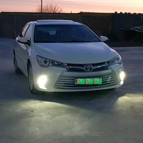 Toyota Camry 2016