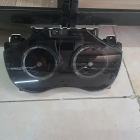 Leksus Es-350 pribor km