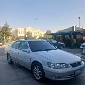 Toyota Camry 2000