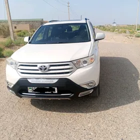 Toyota Highlander 2013