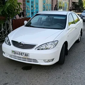 Toyota Camry 2004