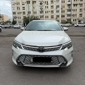 Toyota Camry 2017