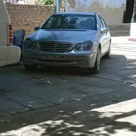 Mercedes-Benz C-Class 2001