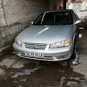 Toyota Camry 2001