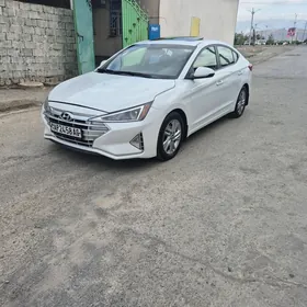 Hyundai Elantra 2020