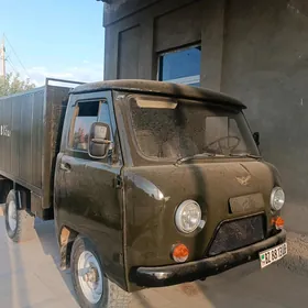 UAZ 452 1985