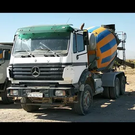 Mercedes-Benz ACTROS 3331 1998