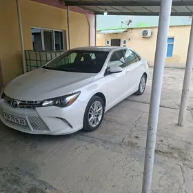 Toyota Camry 2017