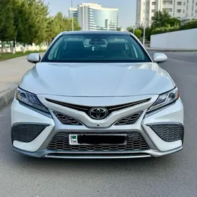 Toyota Camry 2022