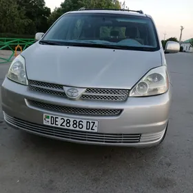 Toyota Sienna 2005