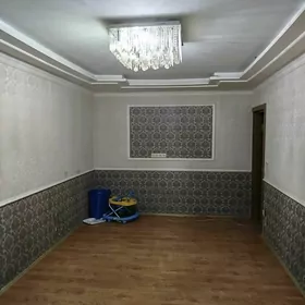 11 мкр 4/1 этаж 1 ком