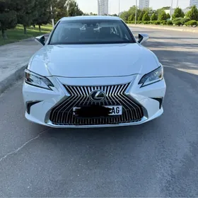 Lexus ES 350 2020