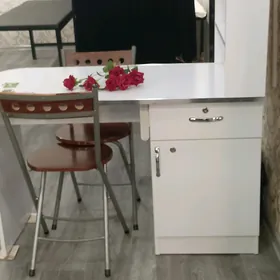 SALON ARENDA