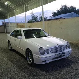 Mercedes-Benz E-Class 2001