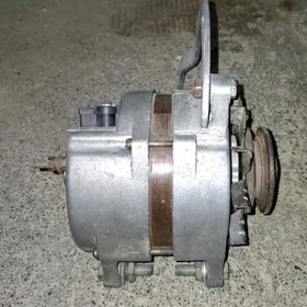 Generator UAZ