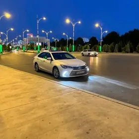 Toyota Camry 2015