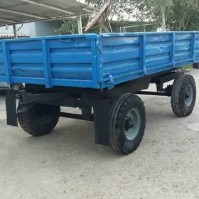 MTZ 82 2005