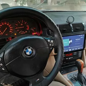 BMW E39 2000