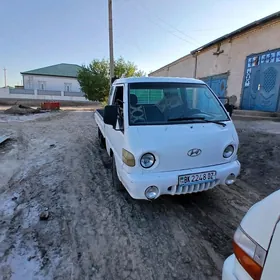 Hyundai H100 2002
