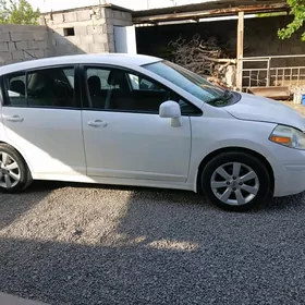 Nissan Versa 2010
