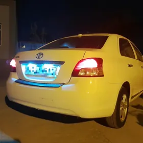 Toyota Yaris 2009