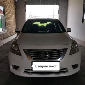 Nissan Versa 2012