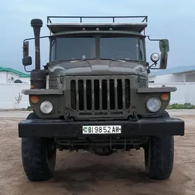 Ural 4320 1998