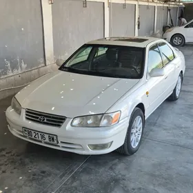 Toyota Camry 2001